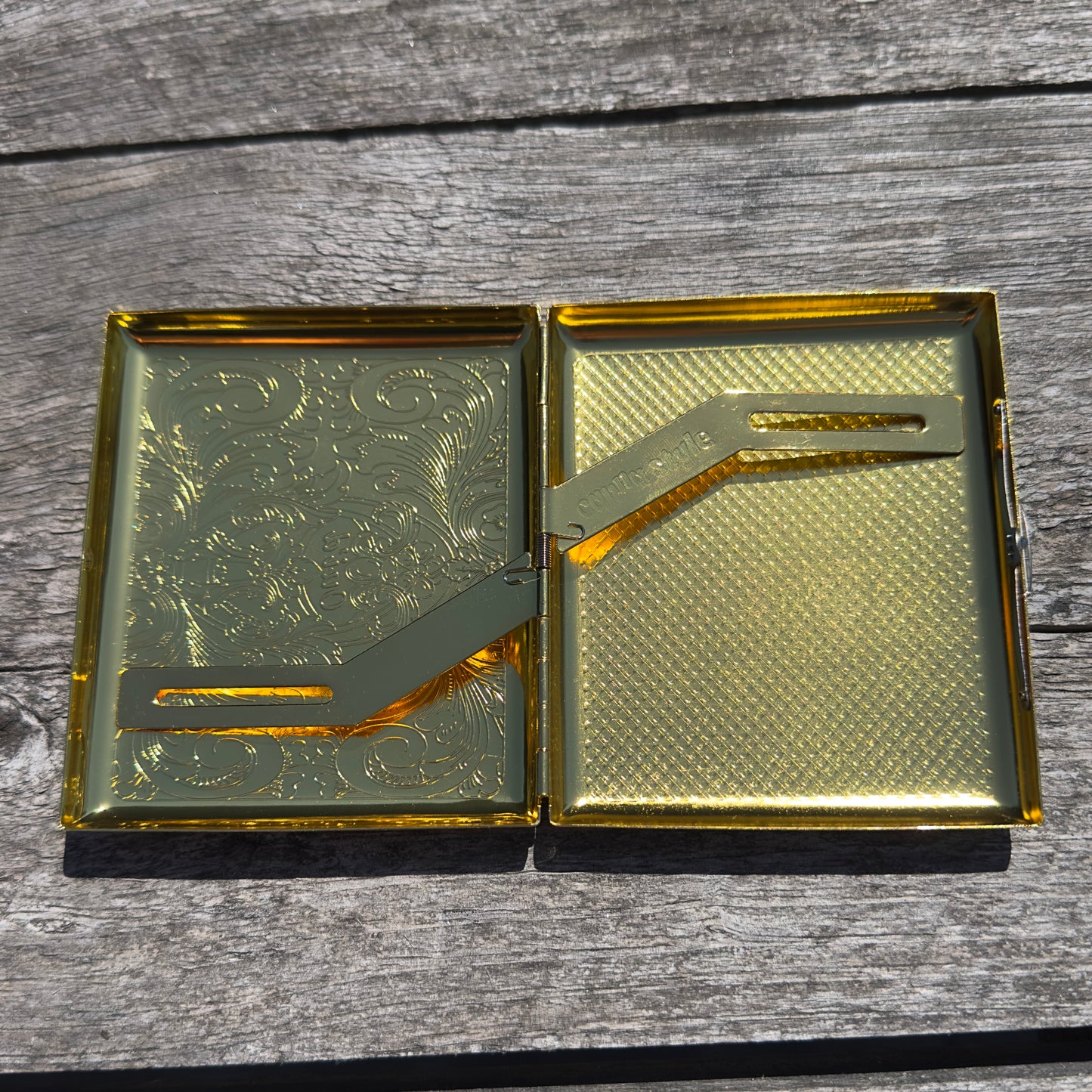 Gold Filigree Clamshell Treasure Case