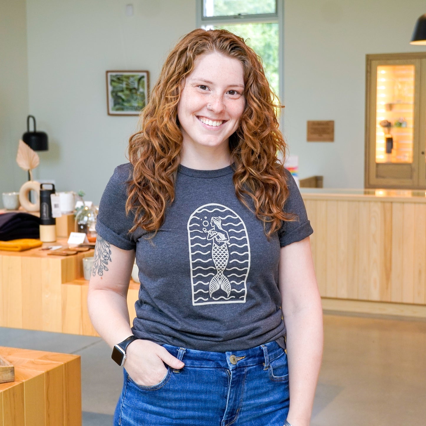 Mermaid Arch Tshirt - Charcoal